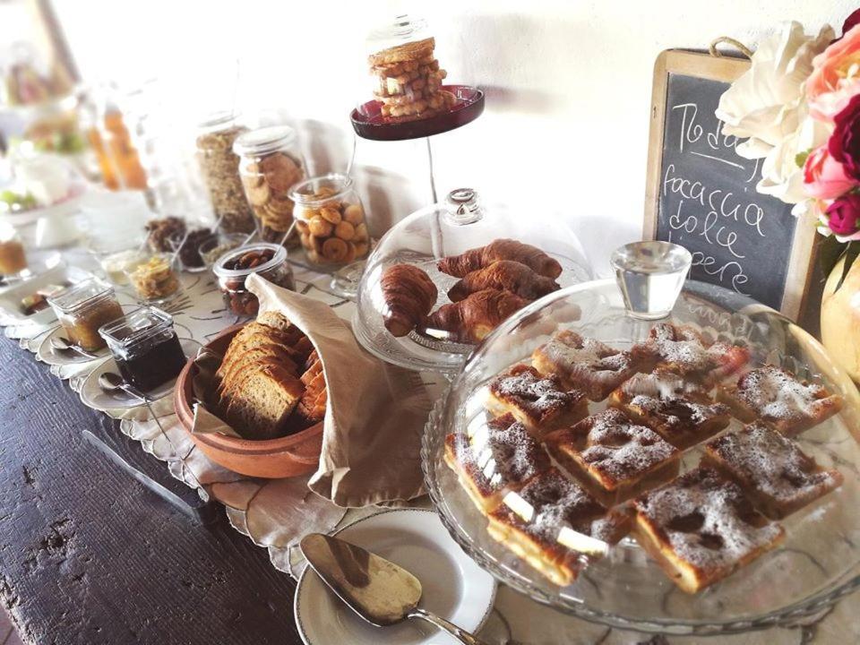 Il Poggio B&B San Damiano al Colle Zewnętrze zdjęcie